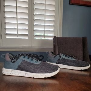 Toms Men's Big Boys shoes olive green 2 tone: 7.0…